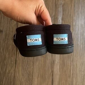 TOMS Black Infant Shoes with Blue Accents